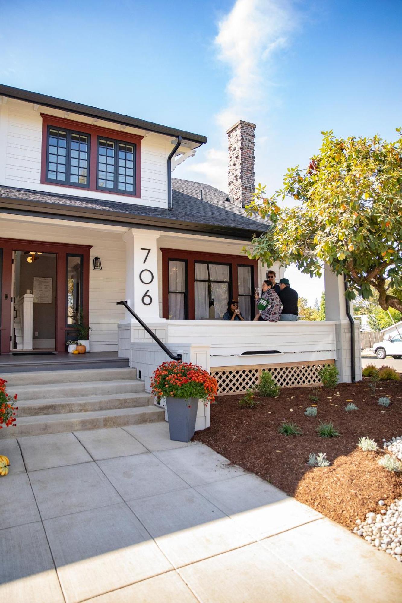 The Compass Mcminnville Exterior photo